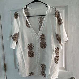 SHEIN women’s large top